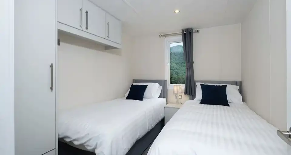 Twin Bedroom